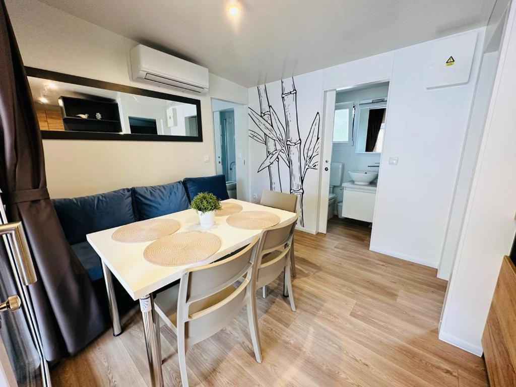 Mobile Home - Sea La Vie Biograd Na Moru Ngoại thất bức ảnh