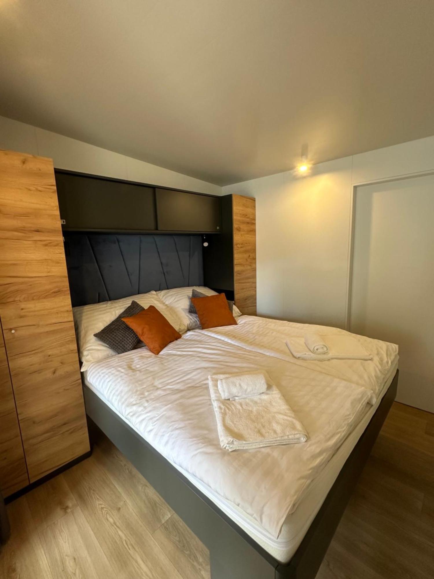Mobile Home - Sea La Vie Biograd Na Moru Ngoại thất bức ảnh